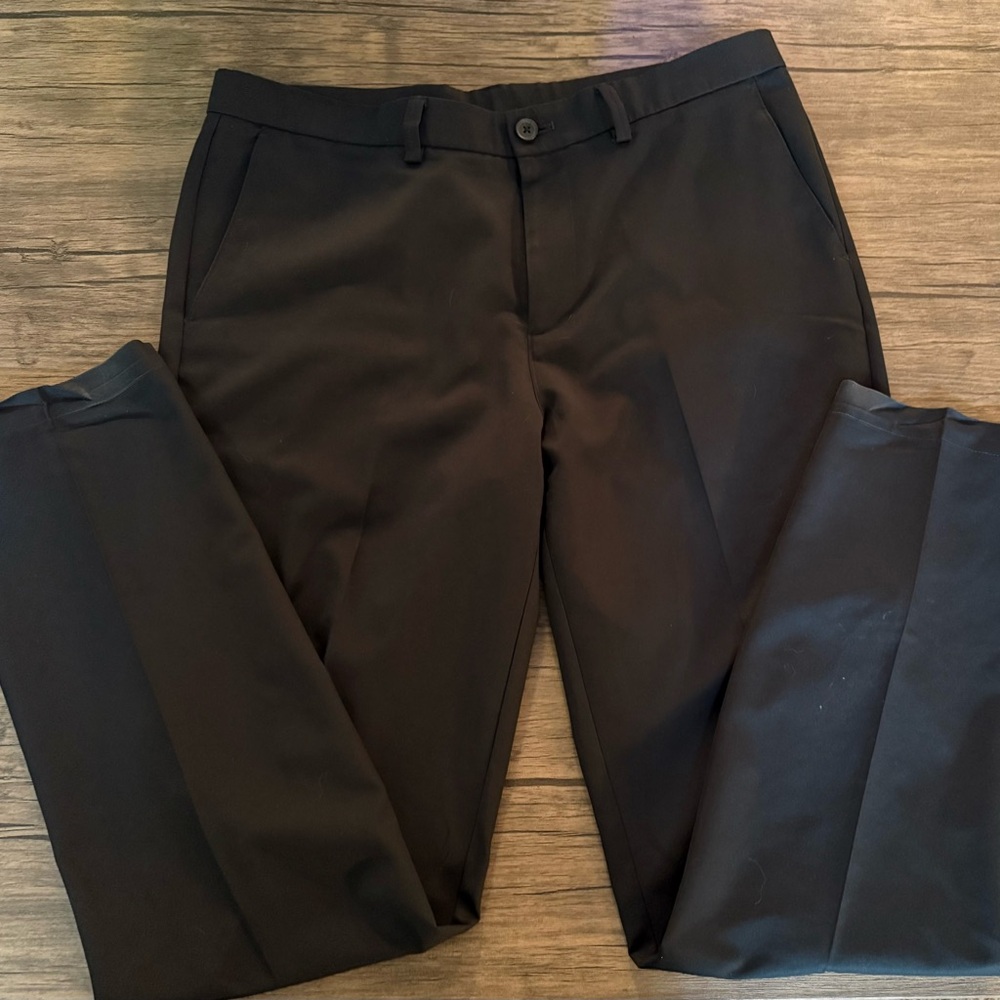 Classic Black Dress Pants with Flat Front Design 36/34